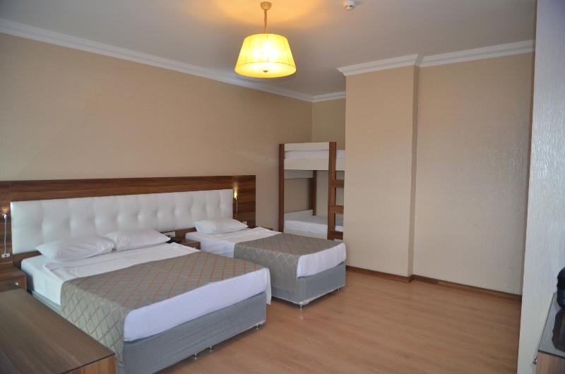 Grand Zaman Garden Hotel - Oda
