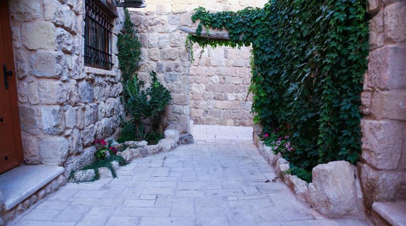 Old Village Resort-Petra - Teras