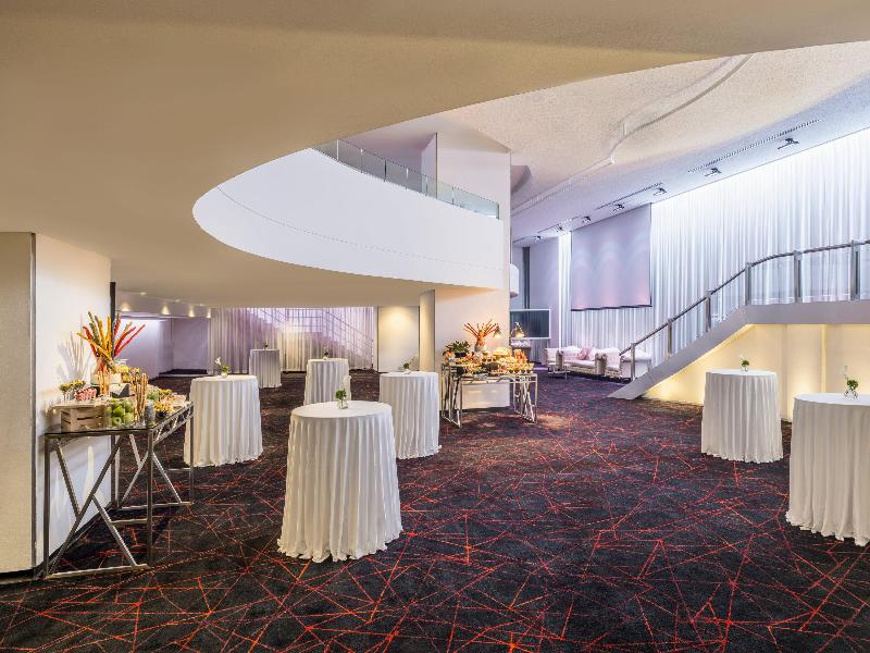 Crowne Plaza Bangkok Lumpini Park - Toplantı