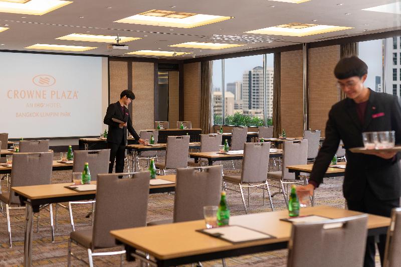Crowne Plaza Bangkok Lumpini Park - Toplantı
