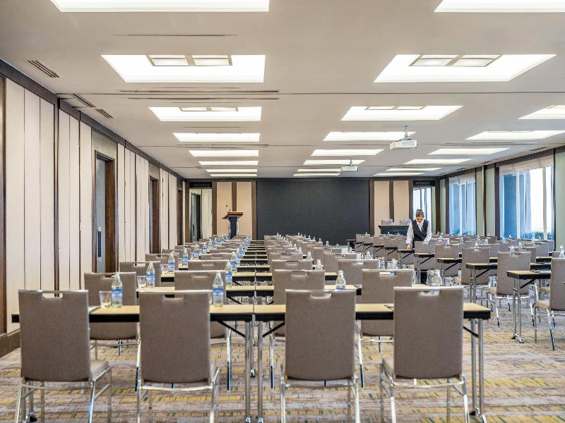 Crowne Plaza Bangkok Lumpini Park - Toplantı