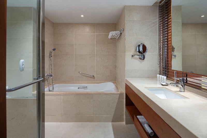 Crowne Plaza Bangkok Lumpini Park - Oda
