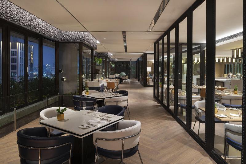 Crowne Plaza Bangkok Lumpini Park - Restoran
