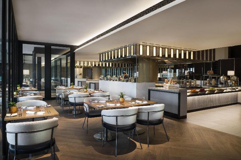 Crowne Plaza Bangkok Lumpini Park - Restoran