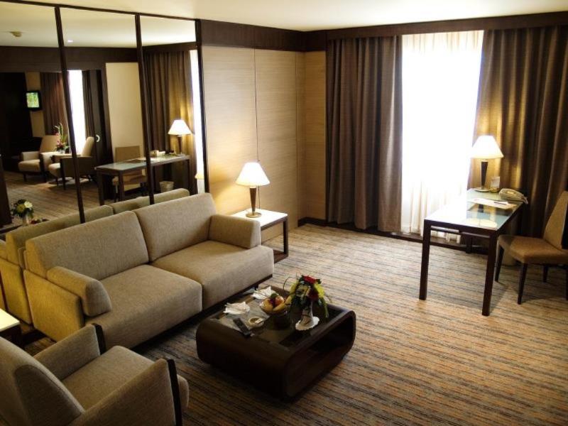 Zenith Sukhumvit - Oda