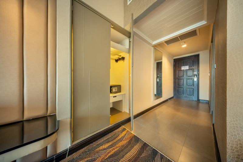 Royal Benja Hotel - Oda