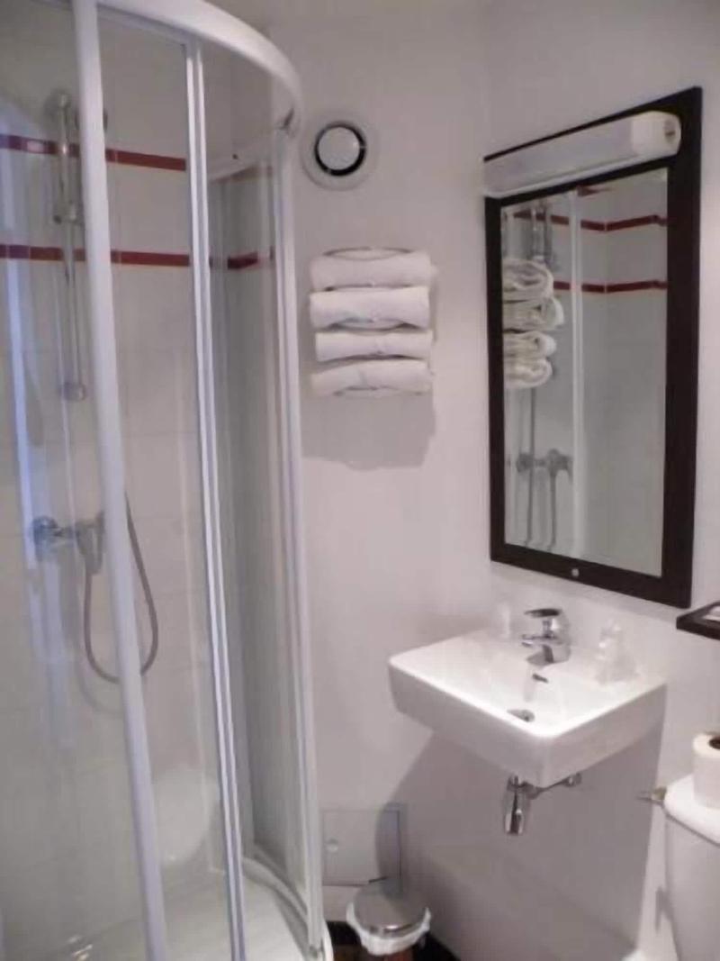 Enzo Hotels - Oda