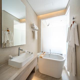 Amora Beach Resort Phuket fotoÄŸrafÄ±