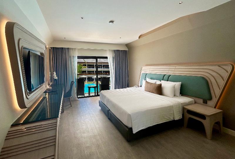 Amora Beach Resort Phuket - Oda