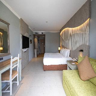 Amora Beach Resort Phuket fotoÄŸrafÄ±
