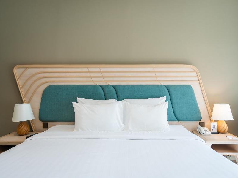 Amora Beach Resort Phuket - Oda