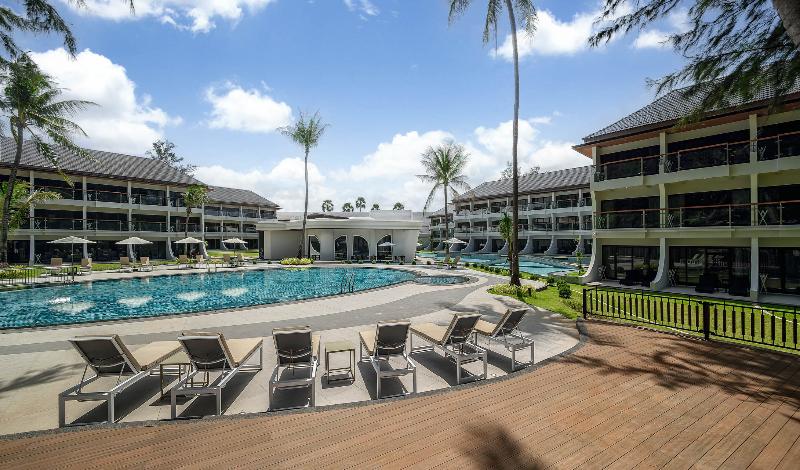 Amora Beach Resort Phuket - Havuz