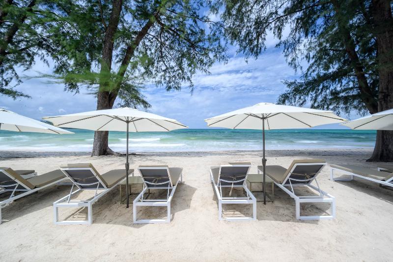 Amora Beach Resort Phuket - Plaj