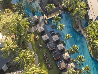 Twinpalms Surin Beach Phuket otel fotoğrafı