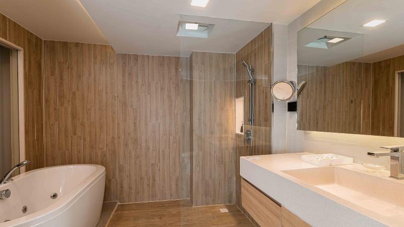 Phuket Graceland Resort & Spa - Oda