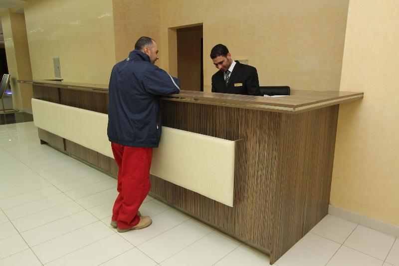 Raoum Inn Khafji Southern - Lobi