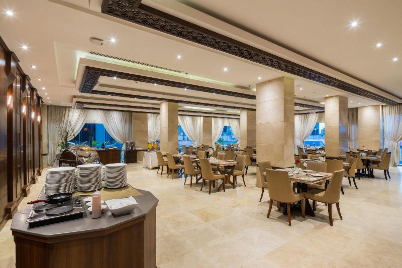 Naviti Warwick Al Khobar - Restoran