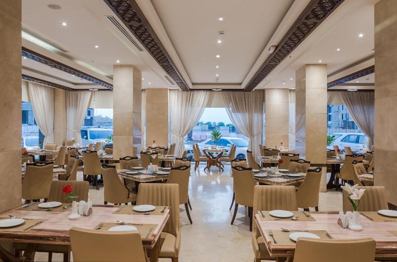 Naviti Warwick Al Khobar - Restoran