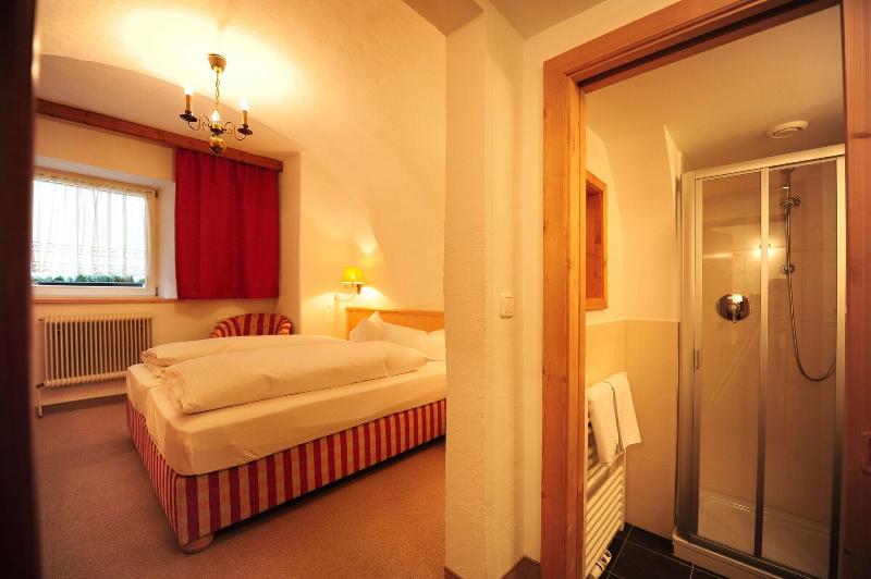 Hotel Krone - Oda