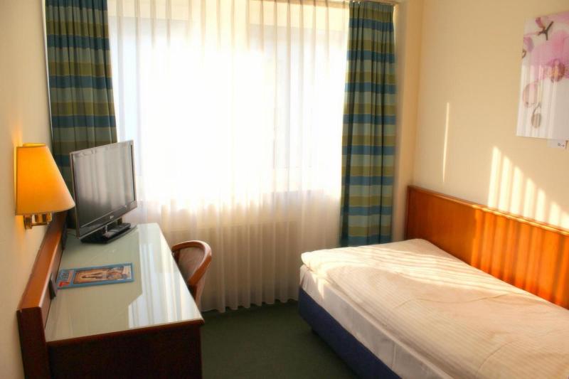 Hotel Elbroich Düsseldorf - Oda