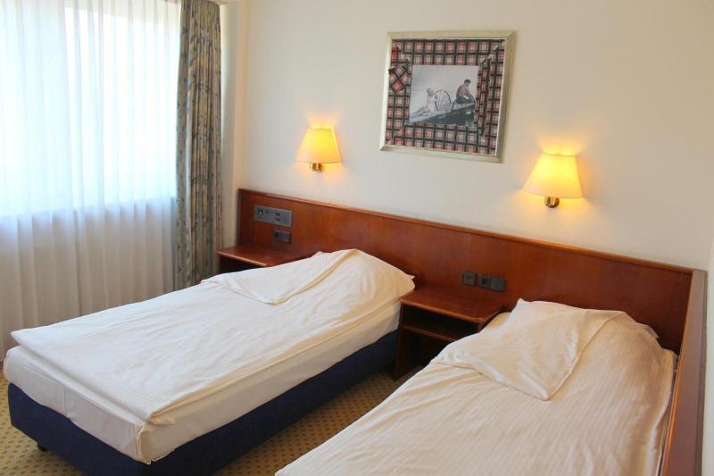 Hotel Elbroich Düsseldorf - Oda