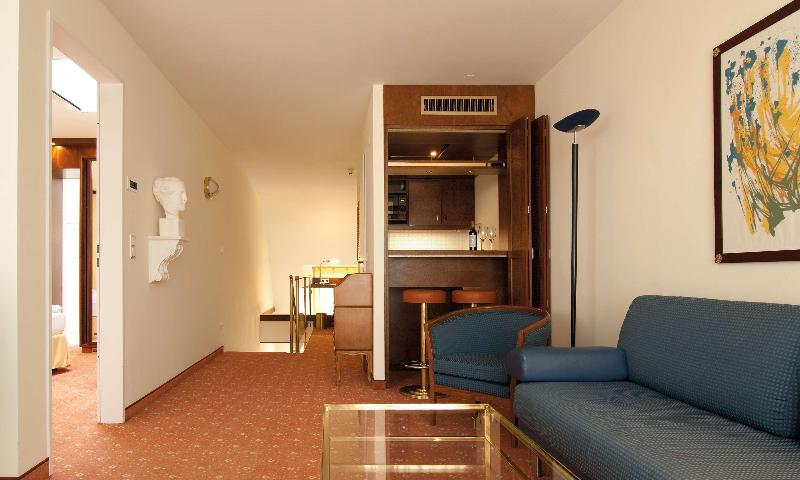 Derag Livinghotel Koenigin Luise - Oda