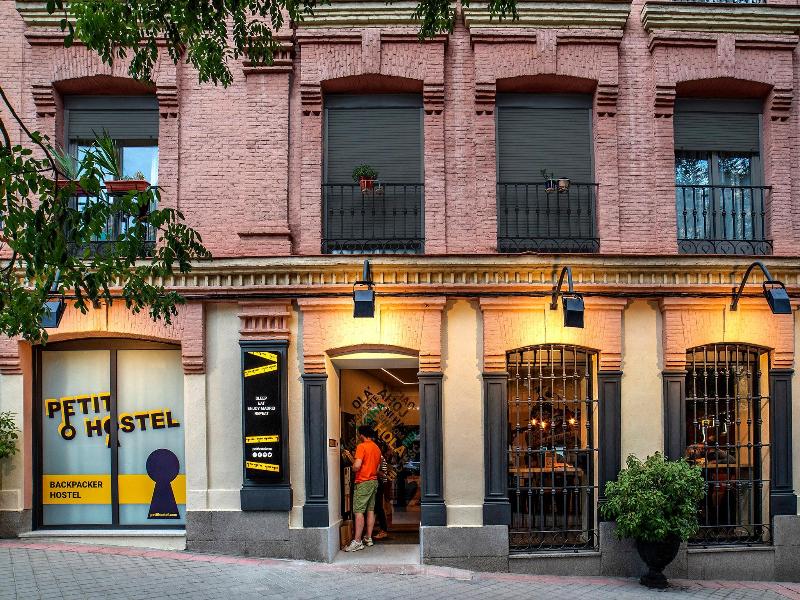 Petit Hostel - Genel