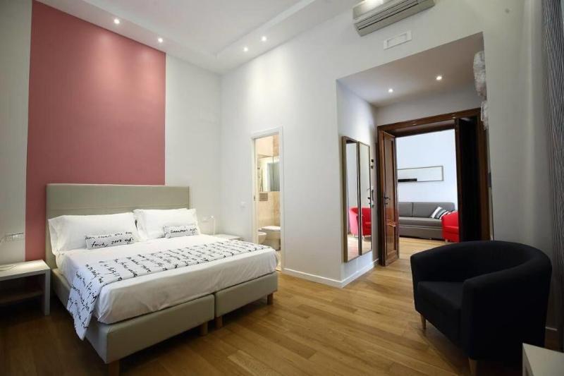 Sofia's Suites Guesthouse - Oda