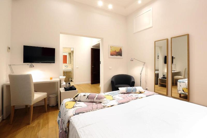 Sofia's Suites Guesthouse - Oda