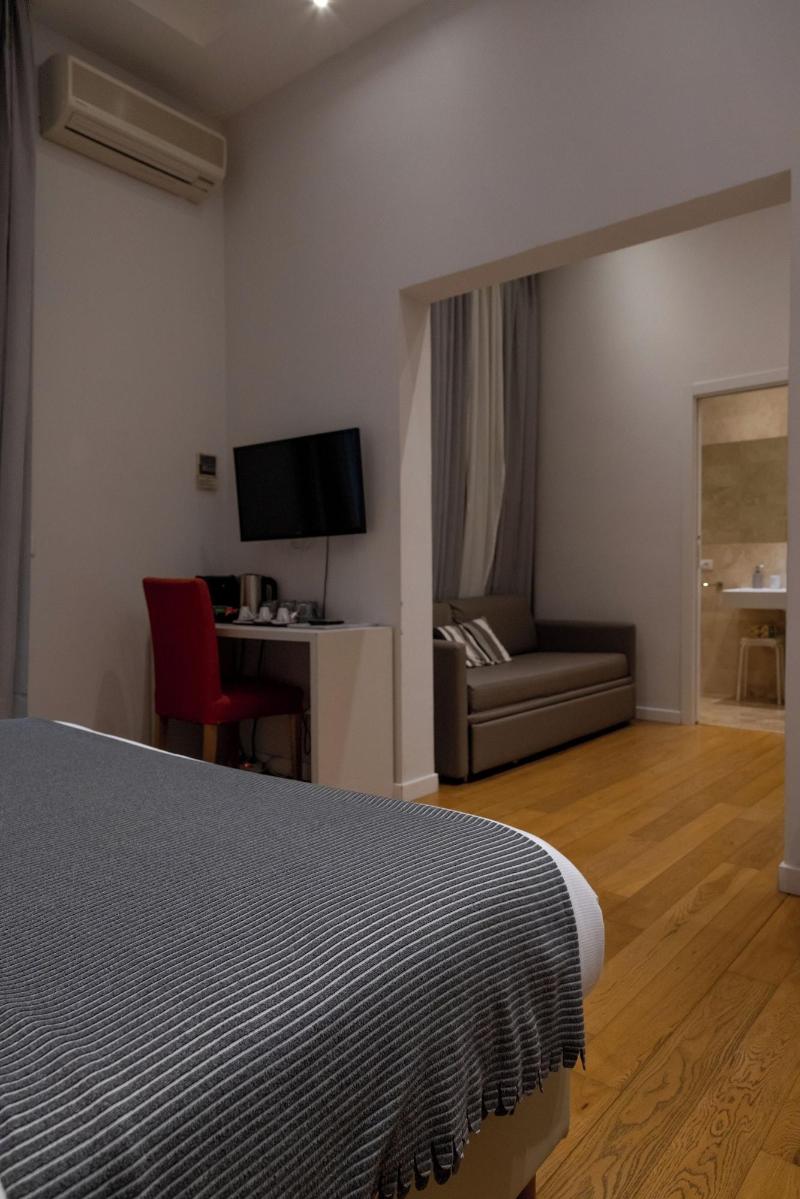 Sofia's Suites Guesthouse - Oda