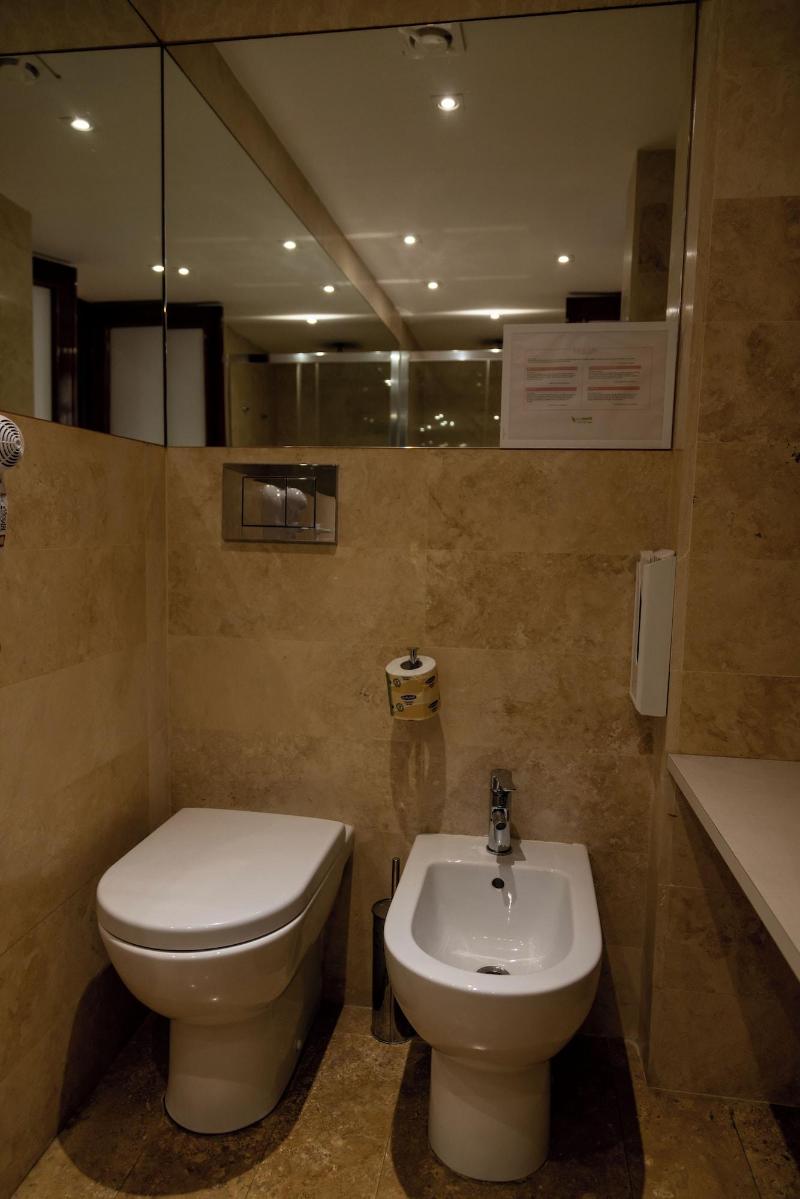 Sofia's Suites Guesthouse - Oda