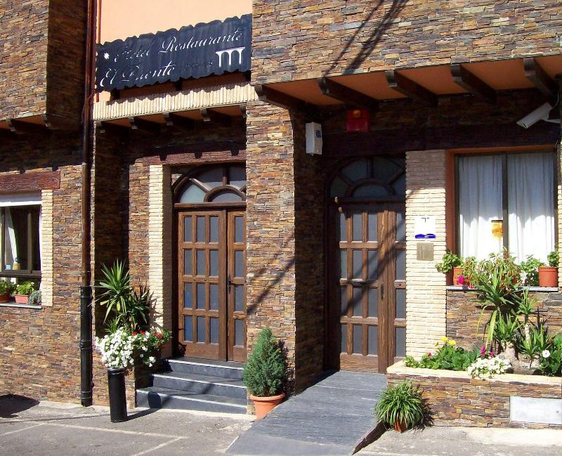 Hotel El Puente - Genel