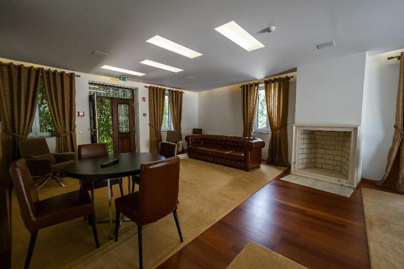 Fh Hotel - Lobi