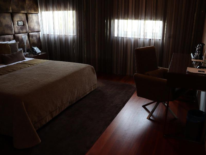 Fh Hotel - Oda