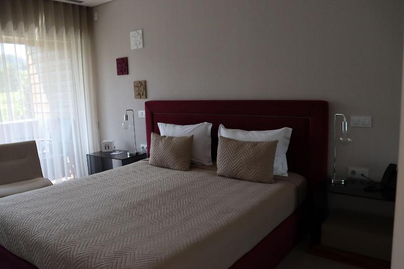Fh Hotel - Oda