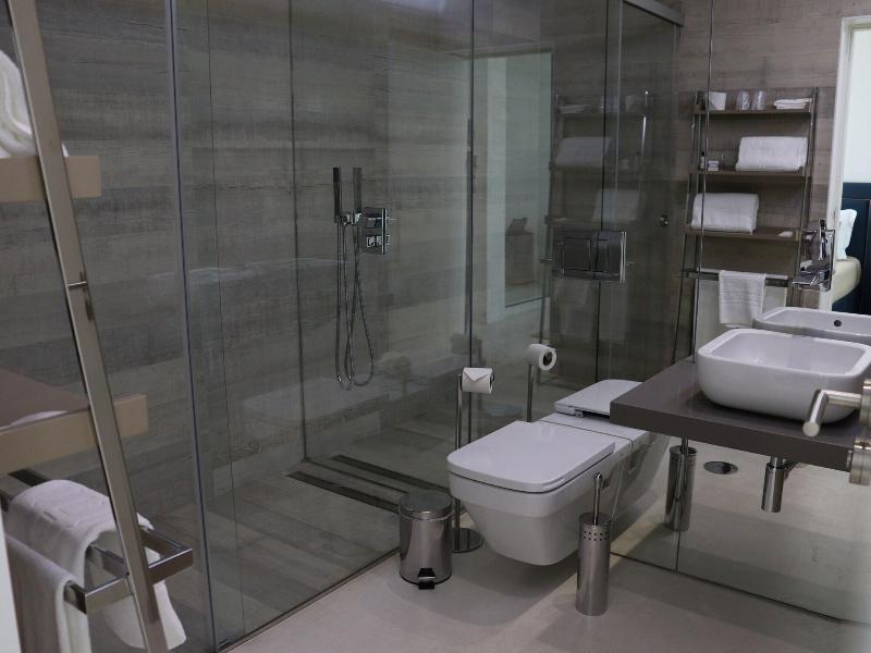 Fh Hotel - Oda