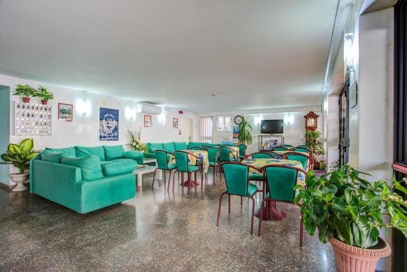 Hotel Diamante - Lobi