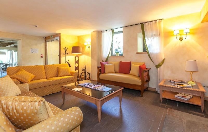 Hotel Lo Scoiattolo - Lobi
