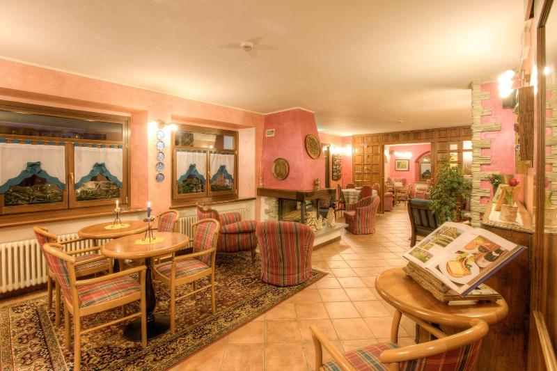 Hotel Edelweiss - Lobi