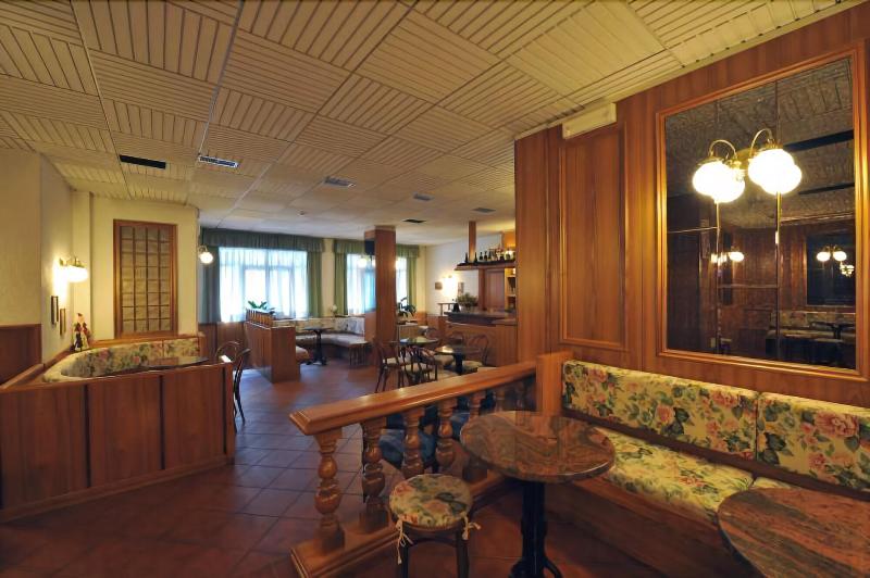 Hotel Beau Sejour - Lobi