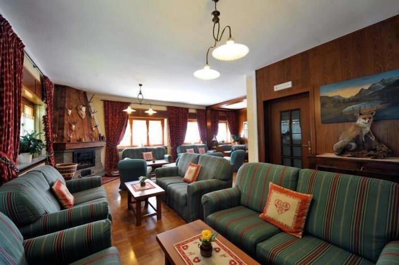 Hotel Beau Sejour - Lobi
