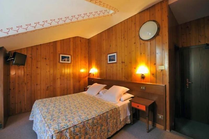 Hotel Beau Sejour - Oda