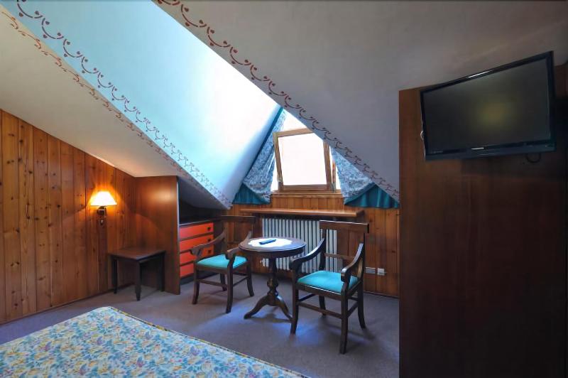 Hotel Beau Sejour - Oda