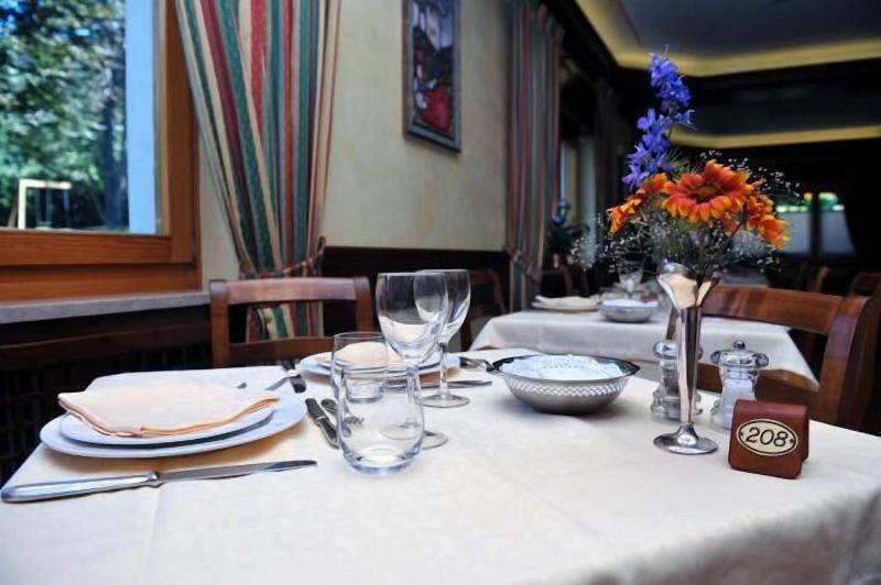Hotel Beau Sejour - Restoran