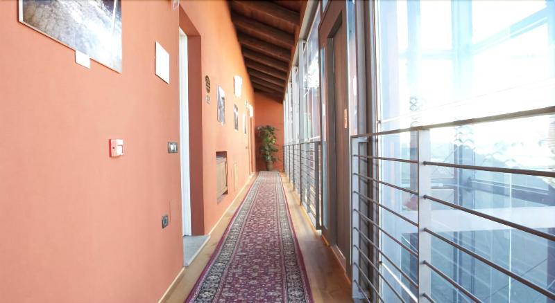 Palazzo Di Mezzo - Lobi