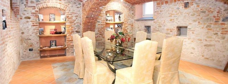 Palazzo Di Mezzo - Toplantı