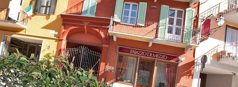 Palazzo Di Mezzo - Genel