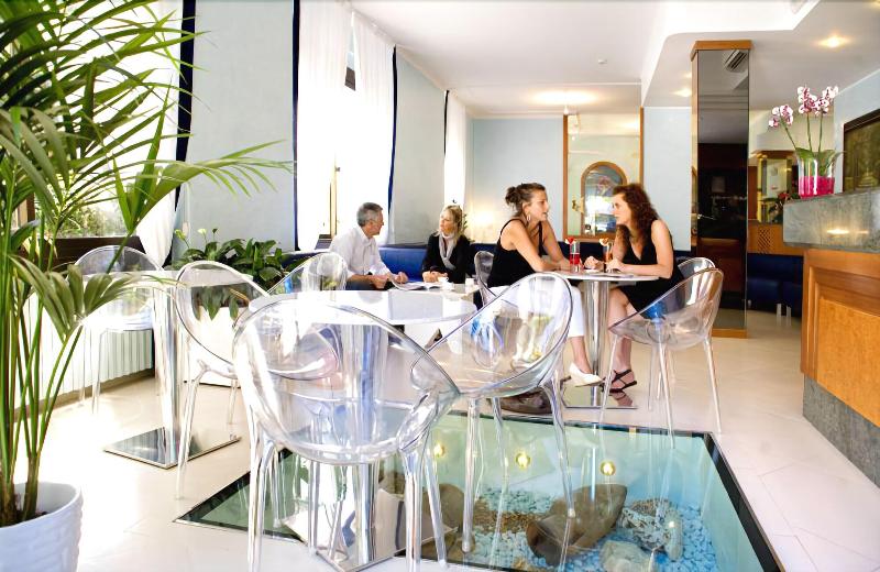 Hotel Mediterraneo - Bar