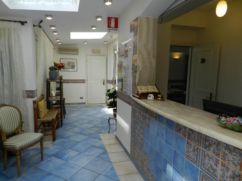 Hotel Punta Mesco - Lobi