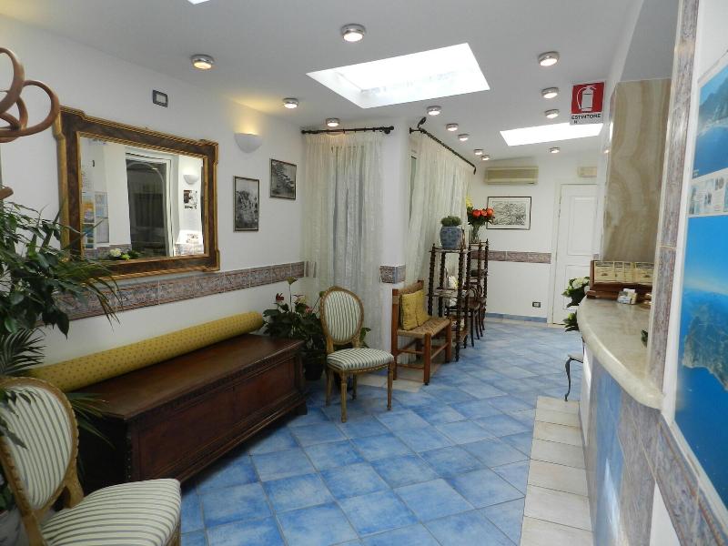 Hotel Punta Mesco - Lobi